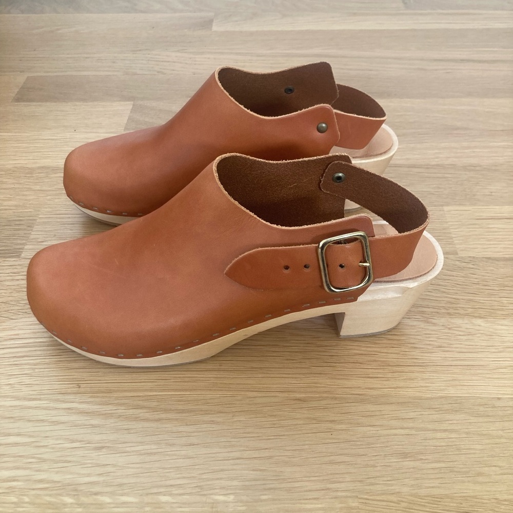 Bryr Leather Slingback Clog with Buckle